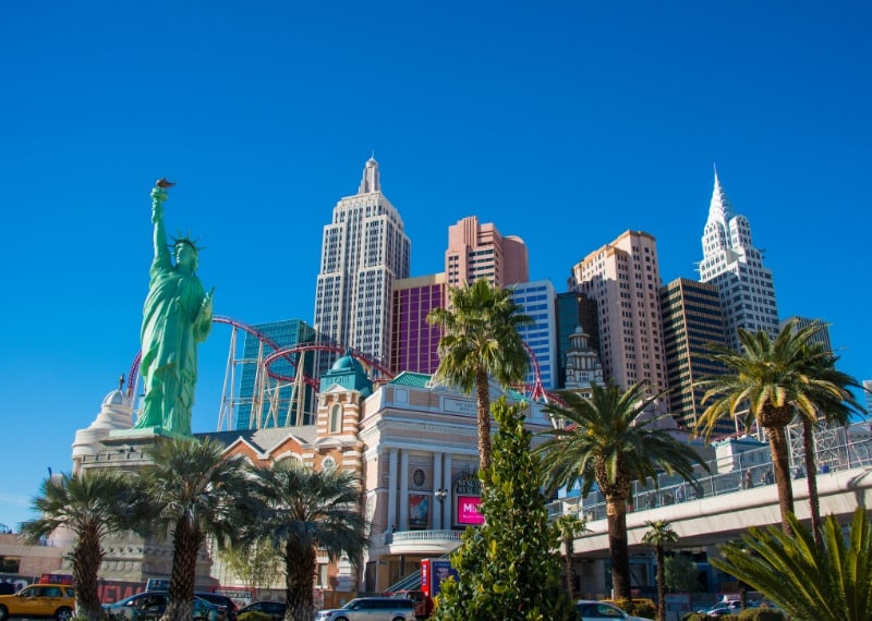 How Long Does it Take to Move from Los Angeles to Las Vegas